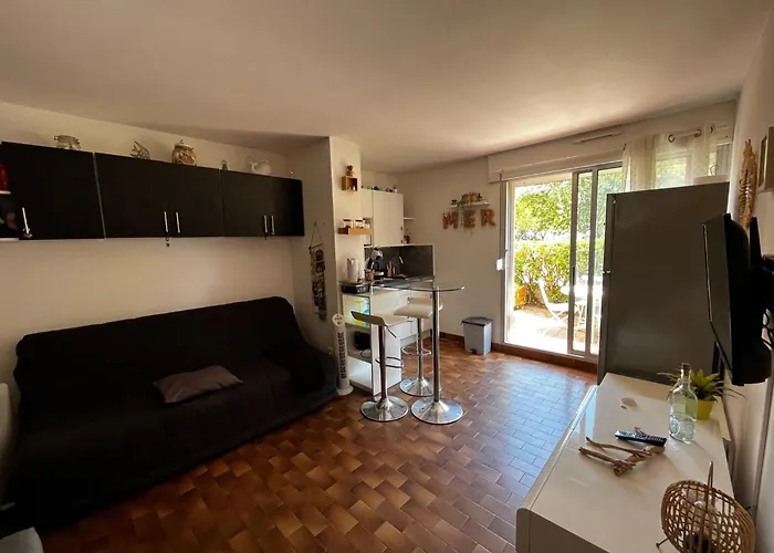 Apartment - Piscine, Proche De La Et Du Port *